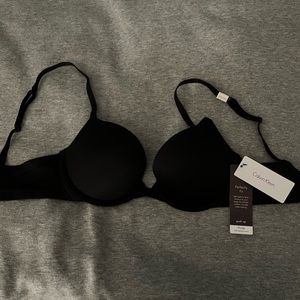 NWT Calvin Klein Perfect Fit Black 32C